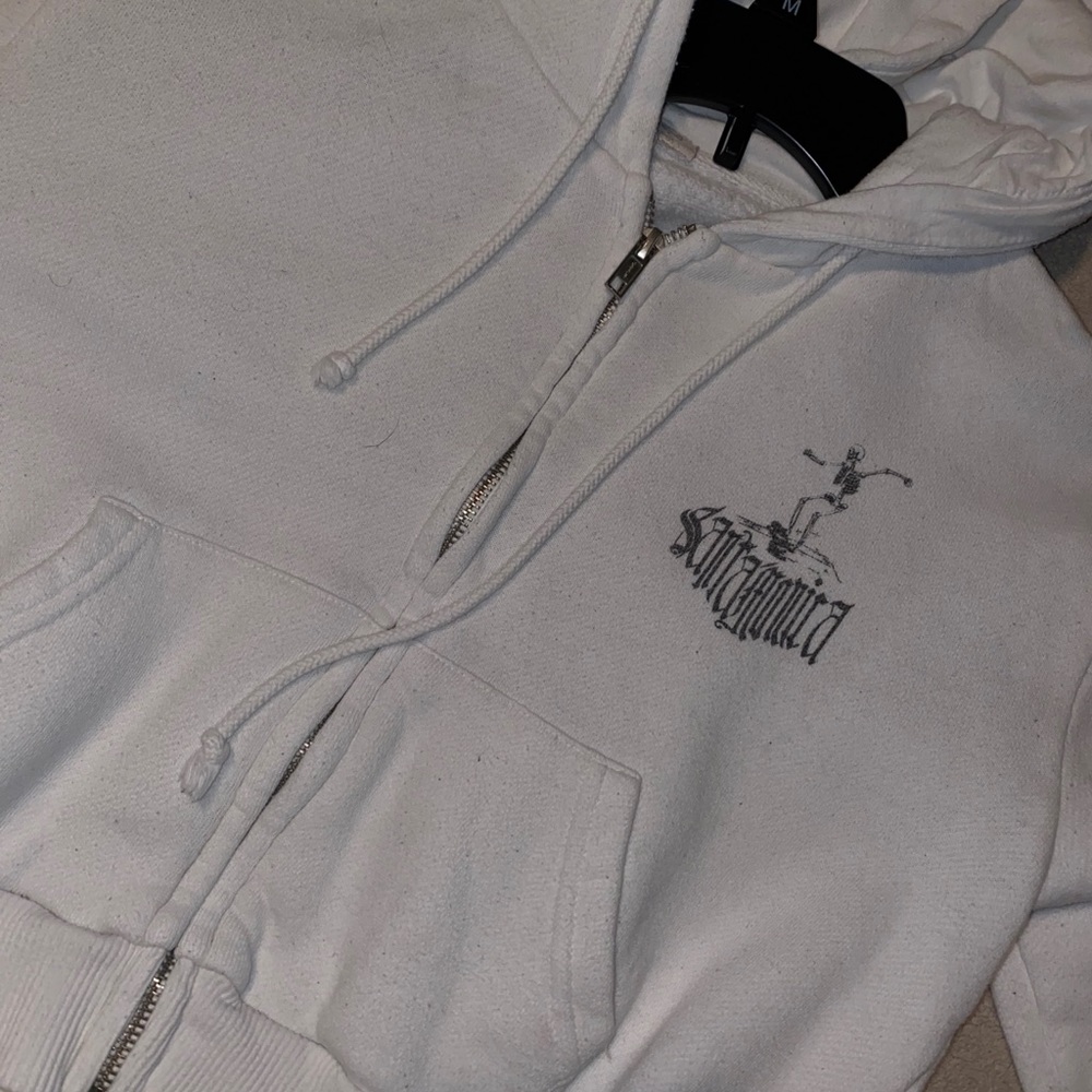 zip up jacket - Picture 2 of 3